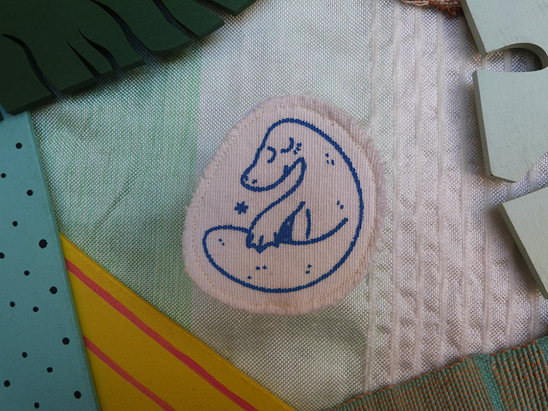 Broche dessinée et sérigraphiée à la main. Ornithorynque.